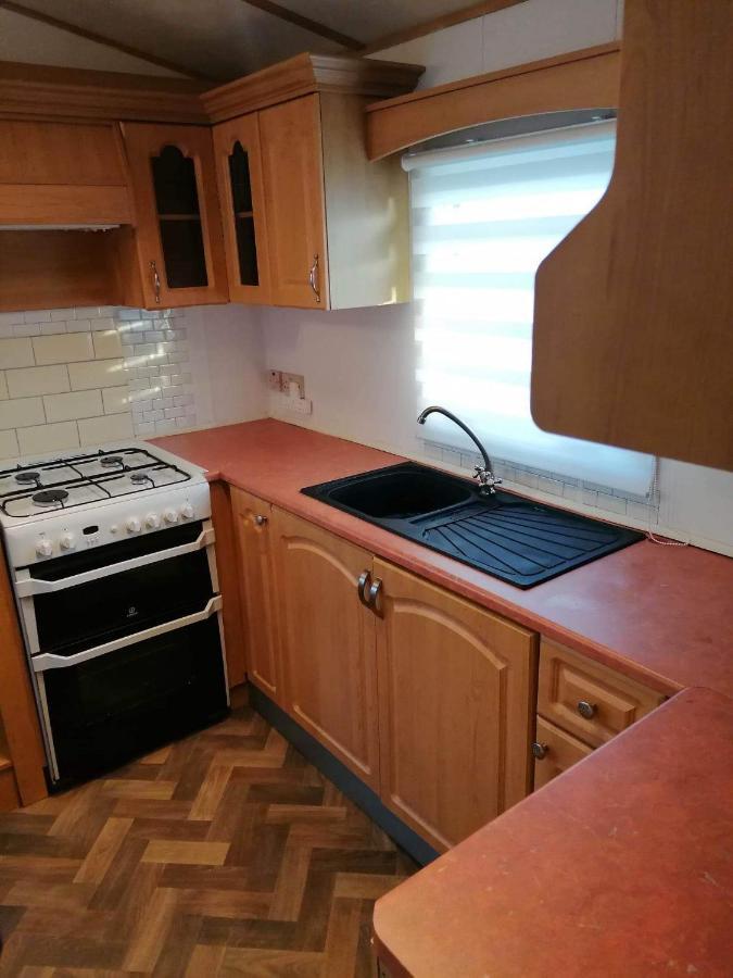 Cornwall Cornwall-Chapmanswell Caravan Holiday Park A30 B&B Bed And Breakfast #41 Launceston Exterior photo