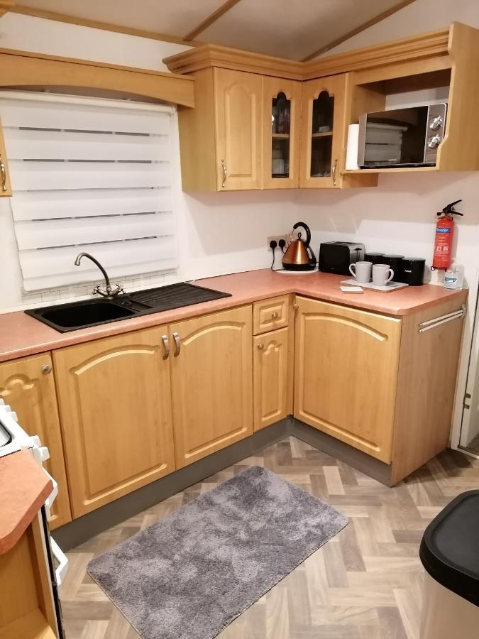 Cornwall Cornwall-Chapmanswell Caravan Holiday Park A30 B&B Bed And Breakfast #41 Launceston Exterior photo